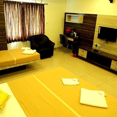 Samarth Residency Hotel Hospet Exterior foto