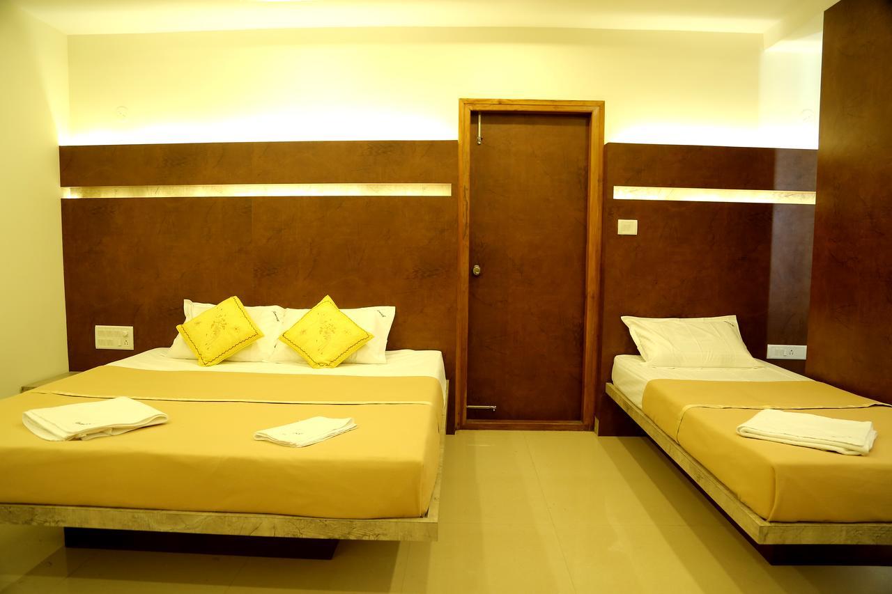 Samarth Residency Hotel Hospet Exterior foto